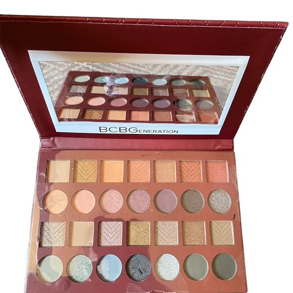 BCBGeneration Other - BCBGeneration 28 Piece Eyeshadow Palette With Mirror